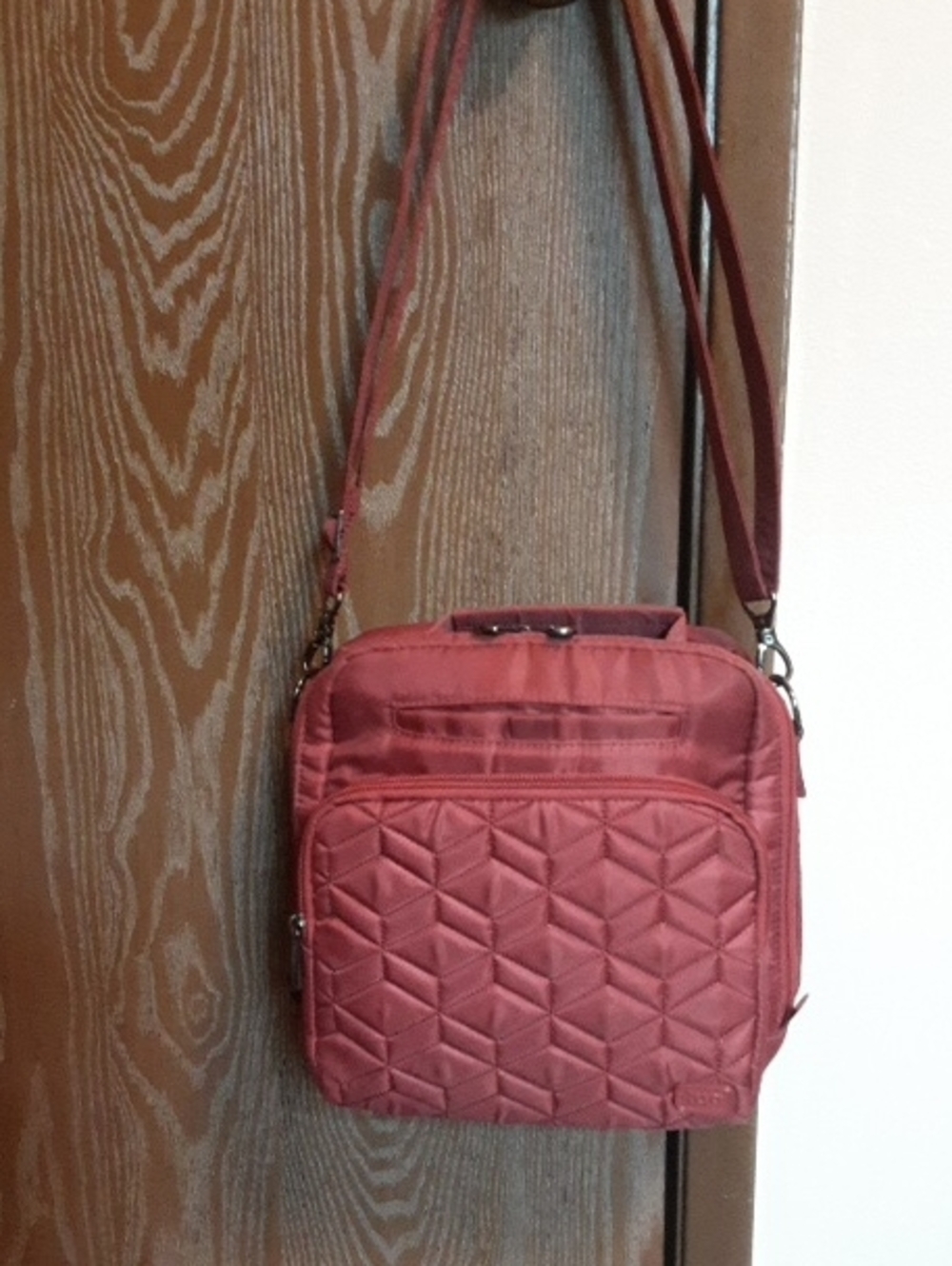 Lug Ranger2 Crossbody, Quilted, In Red - Picture 2 of 9